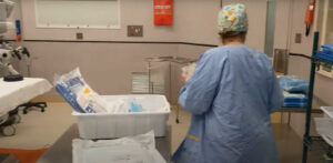 Scout nurse in operating theatre